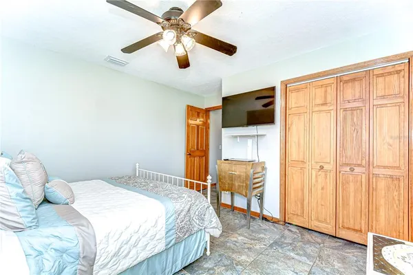 $575,000 | 709 Sportsman Park Drive, Seffner, FL 33584