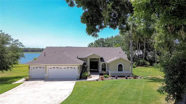 $575,000 | 709 Sportsman Park Drive, Seffner, FL 33584