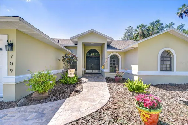 $575,000 | 709 Sportsman Park Drive, Seffner, FL 33584