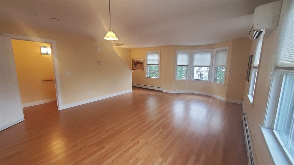 89 Harrison Street Worcester, MA 01604 - Photo 12 of 35 Gallery Image 12