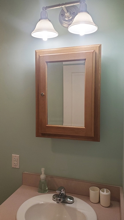 89 Harrison Street Worcester, MA 01604 - Photo 17 of 35 Gallery Image 17