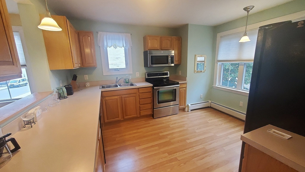 89 Harrison Street Worcester, MA 01604 - Photo 7 of 35 Gallery Image 7