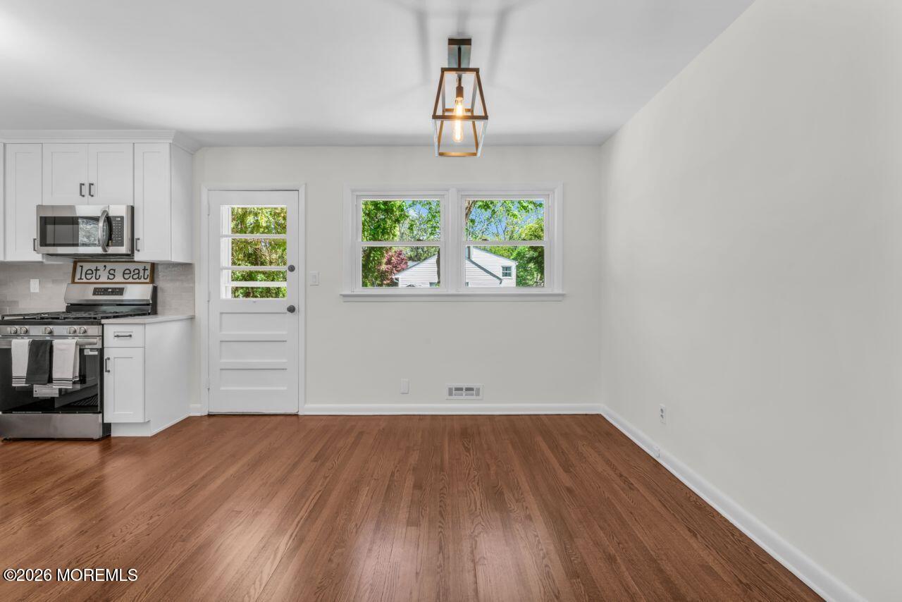 463 Newman Springs Road Lincroft, NJ 07738 - Photo 9 of 39 Dining Room