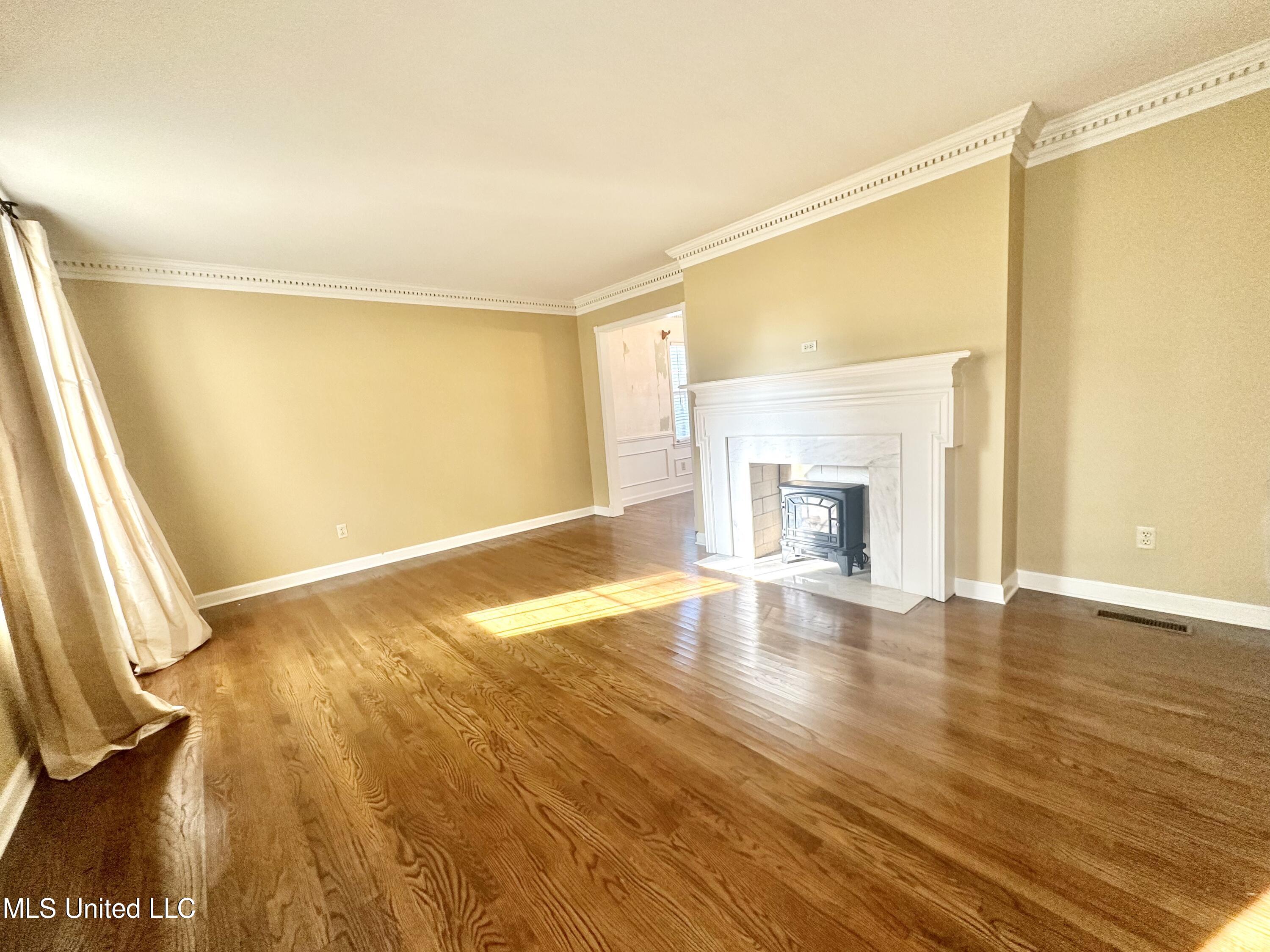 8778 Millbranch Road Southaven, MS 38671 - Photo 3 of 34 233C2985-4C6B-4D4C-90A0-E7DAF5CA42FD