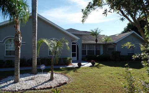 1817 Eastview Road Sebring, FL 33870 - Photo 1 of 10 Gallery Image 1