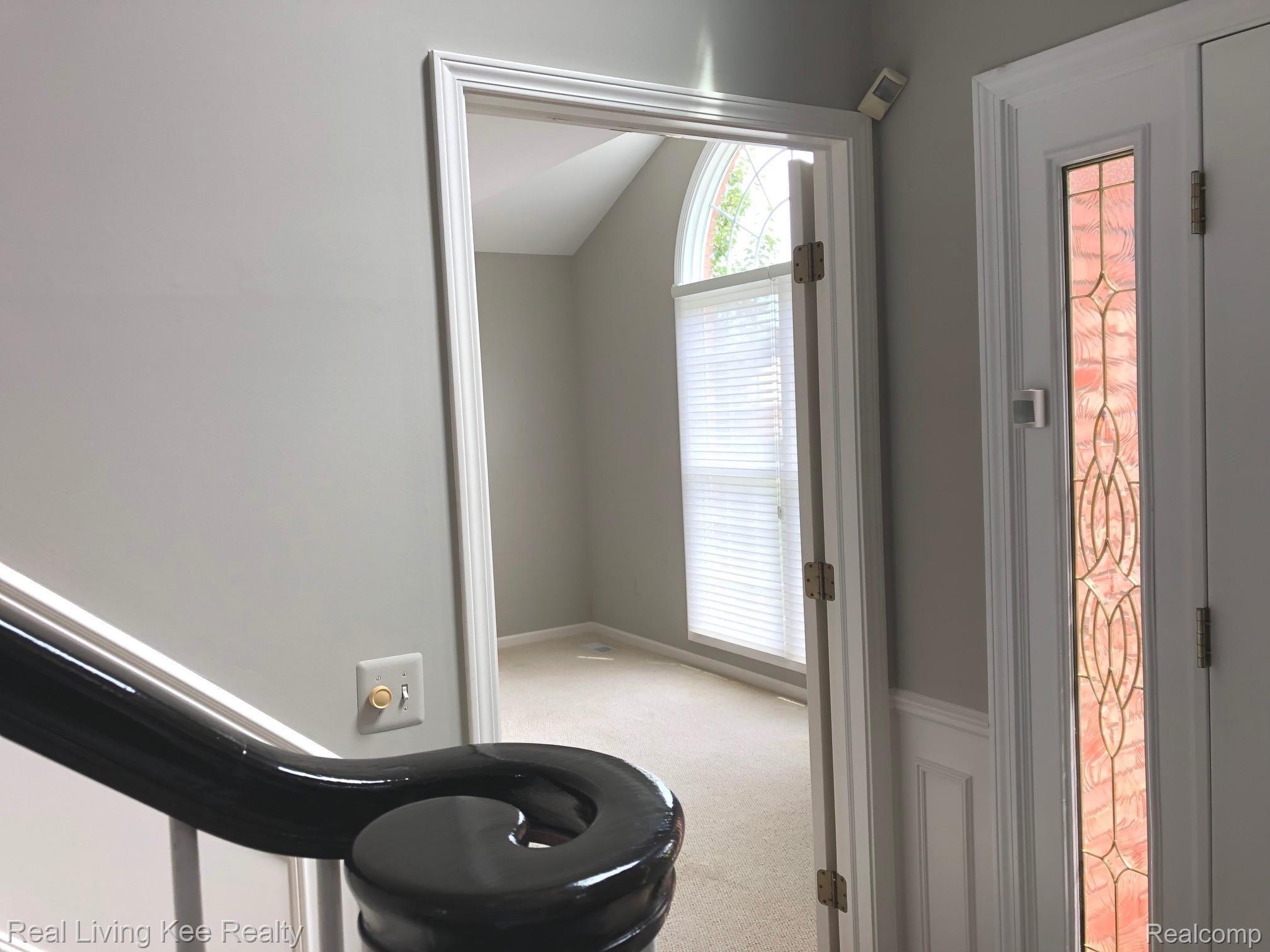 677 Augusta Drive Rochester, MI 48309 - Photo 5 of 38 Den from foyer.jpg