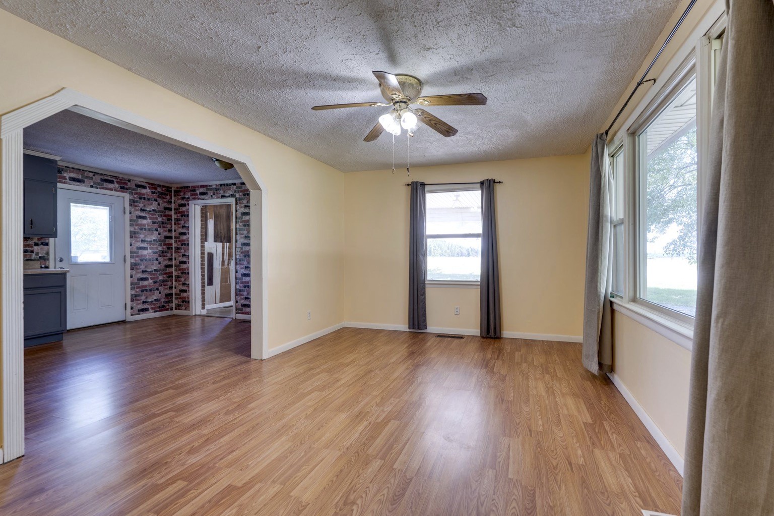 932 Coconut Ridge Road Smithville, TN 37166 - Photo 2 of 10