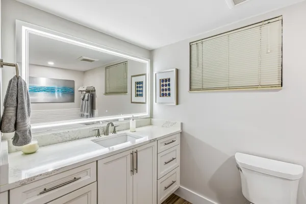 $995,000 | 176 South Collier Boulevard, Unit 406, Marco Island, FL 34145