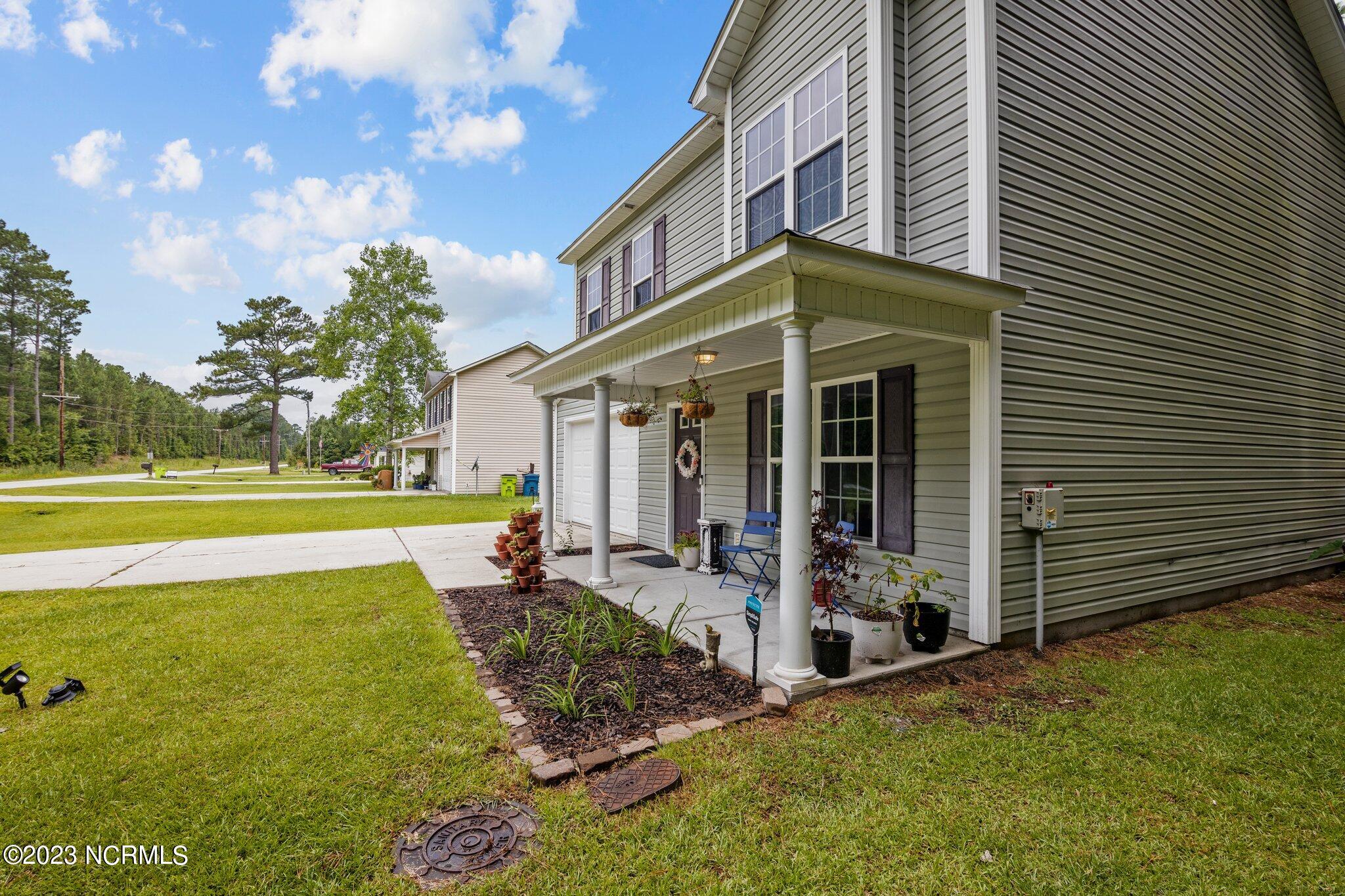 4650 Wilcox Road New Bern, NC 28562 - Photo 4 of 45 42-web-or-mls-2I3A0005