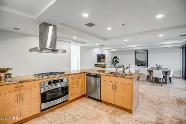 $6,500 | 7121 East Rancho Vista Drive, Unit 5011, Scottsdale, AZ 85251