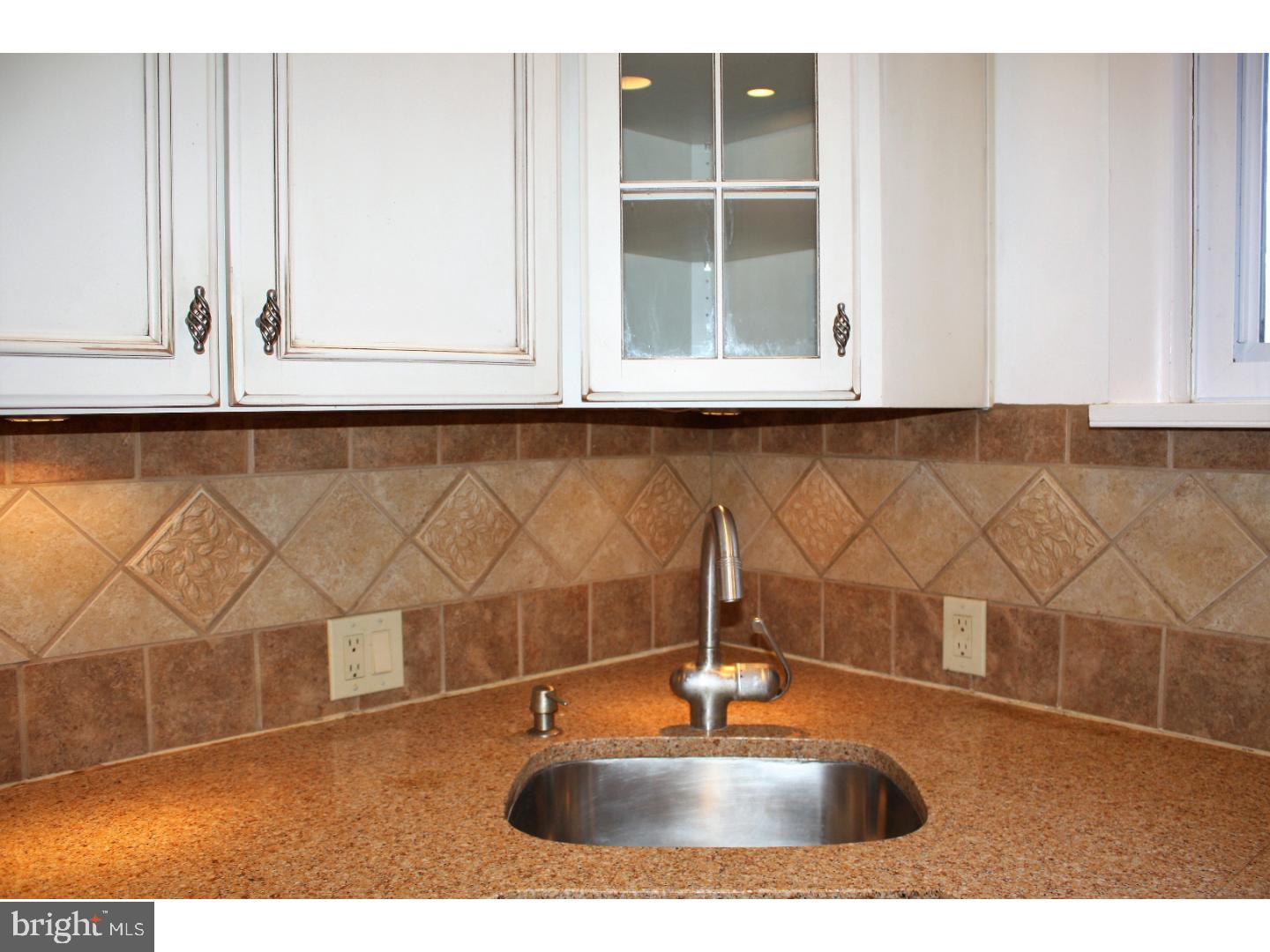 122 Hilltop Road Philadelphia, PA 19118 - Photo 11 of 25 Kitchen