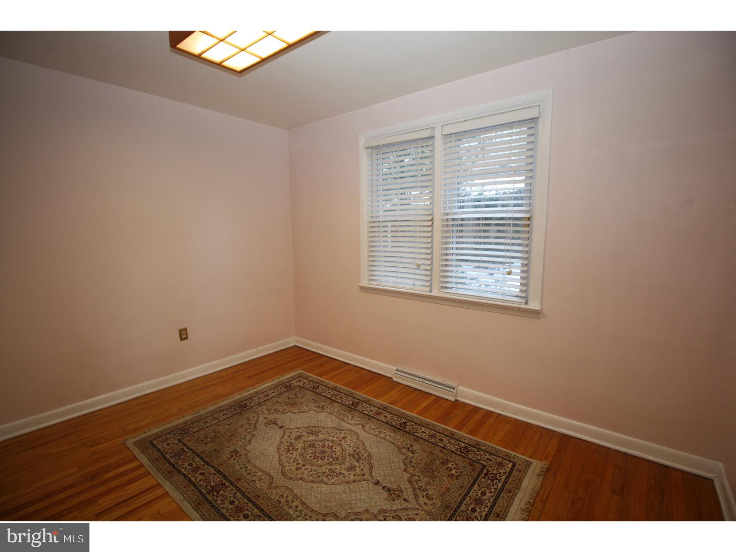 122 Hilltop Road Philadelphia, PA 19118 - Photo 16 of 25 Bedroom