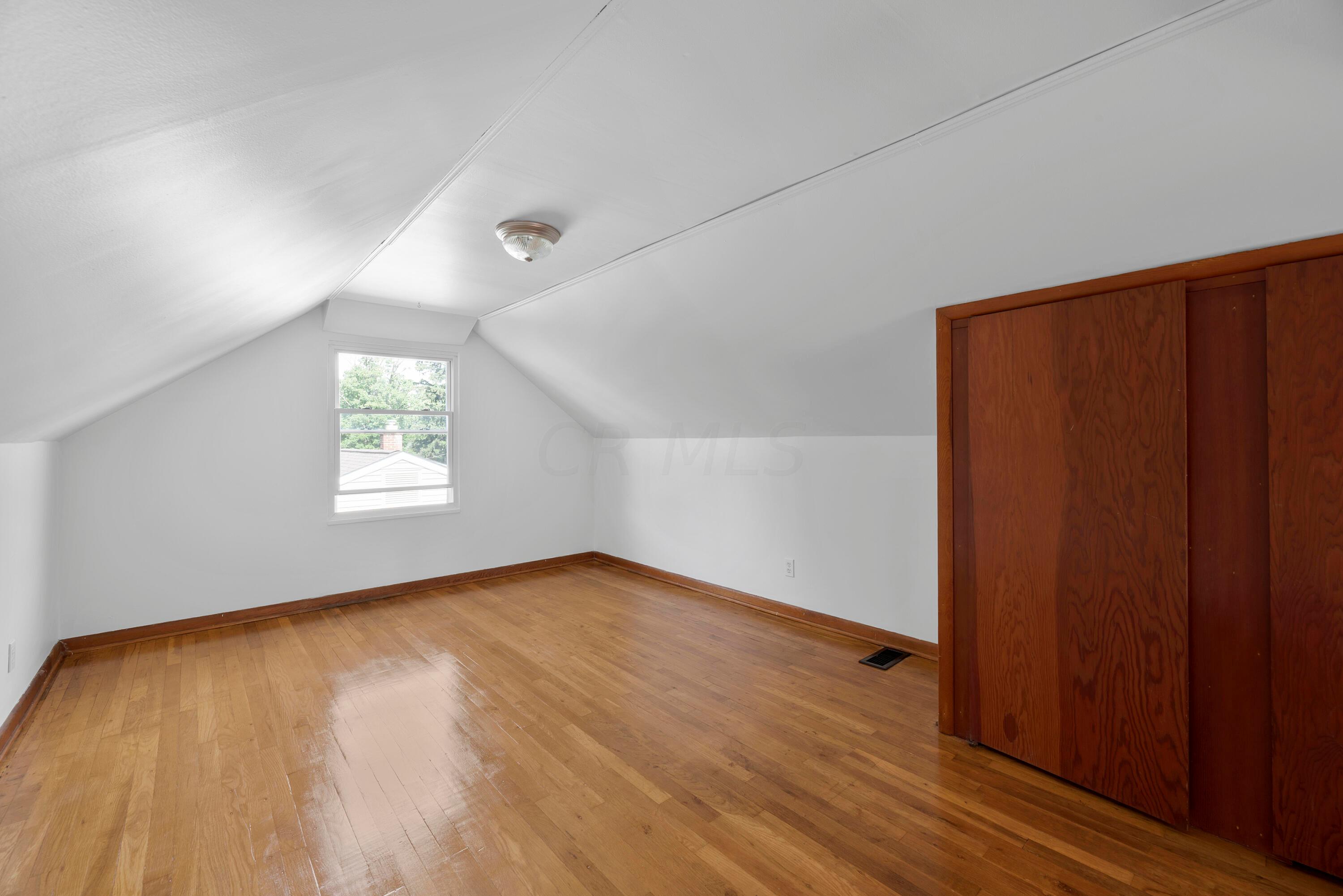 2434 Woodstock Road Columbus, OH 43221 - Photo 25 of 51 MAR_8992