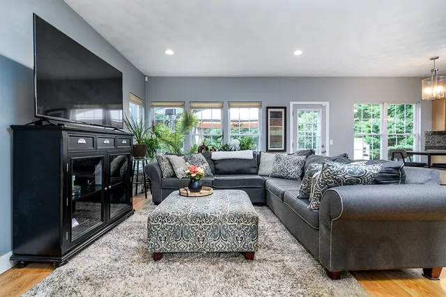 $610,000 | 19 Audubon Lane, Coventry, RI 02831