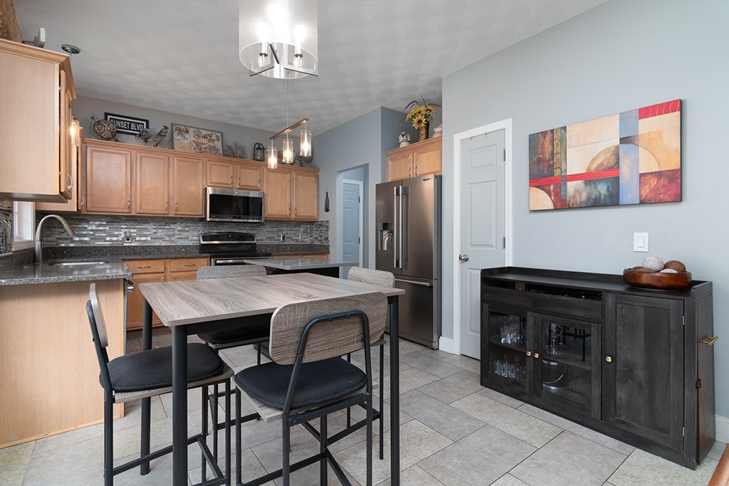 19 Audubon Lane Coventry, RI 02831 - Photo 14 of 36