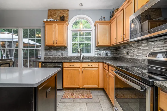 $610,000 | 19 Audubon Lane, Coventry, RI 02831