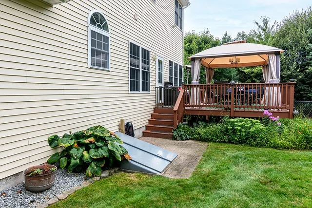 $610,000 | 19 Audubon Lane, Coventry, RI 02831