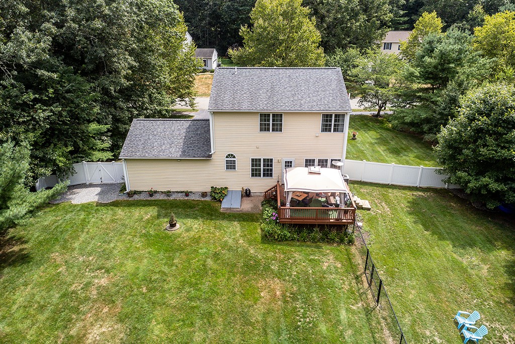 19 Audubon Lane Coventry, RI 02831 - Photo 5 of 36