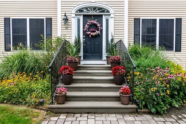 $610,000 | 19 Audubon Lane, Coventry, RI 02831