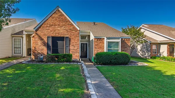 $1,950,000 | 518 Oakridge Drive, Unit 9, Greenville, TX 75402