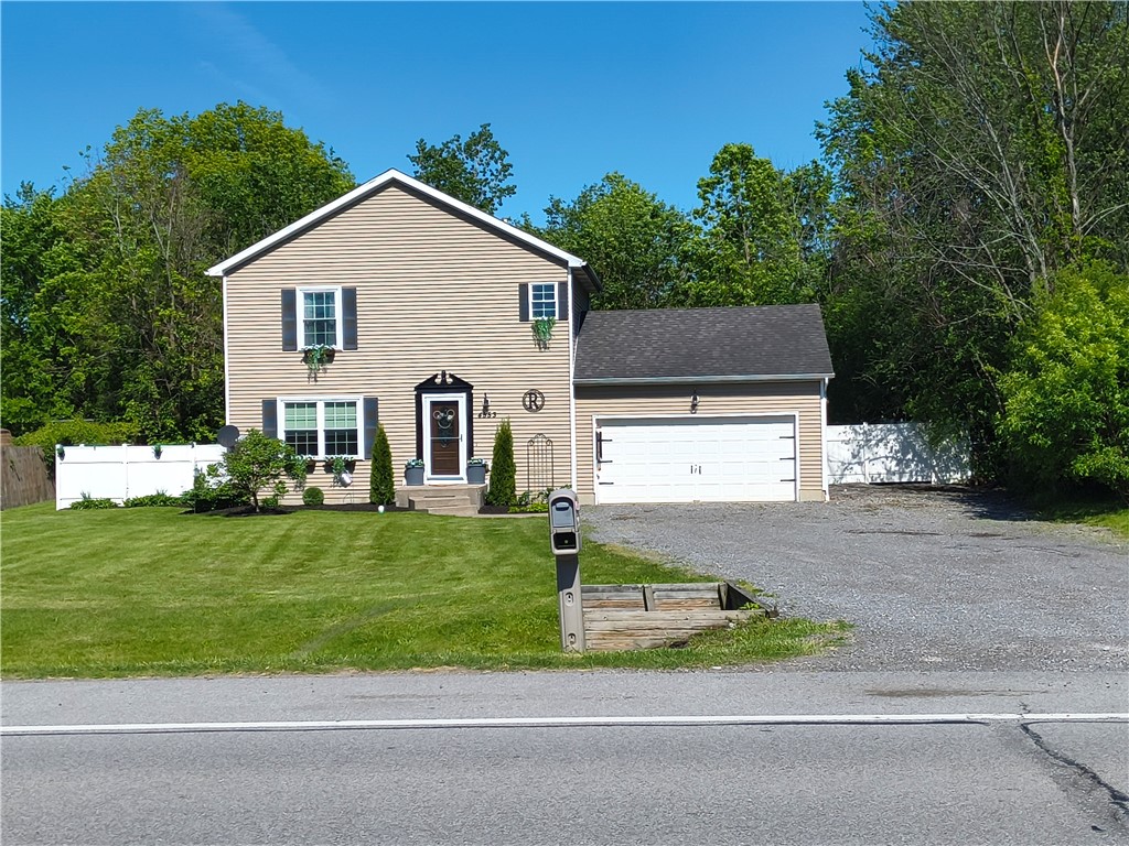 4553 Lower River Road Lewiston, NY 14092 - Photo 1 of 34