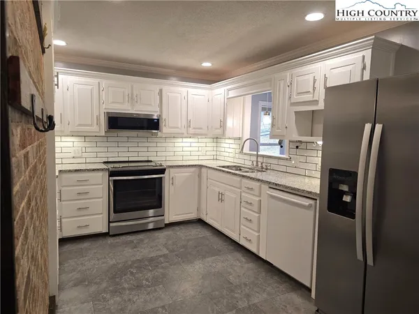 $399,000 | 133 Brandiwood Estate Drive, West Jefferson, NC 28694