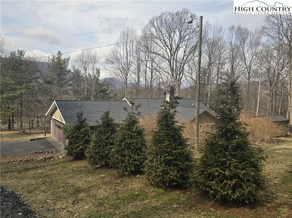 $399,000 | 133 Brandiwood Estate Drive, West Jefferson, NC 28694