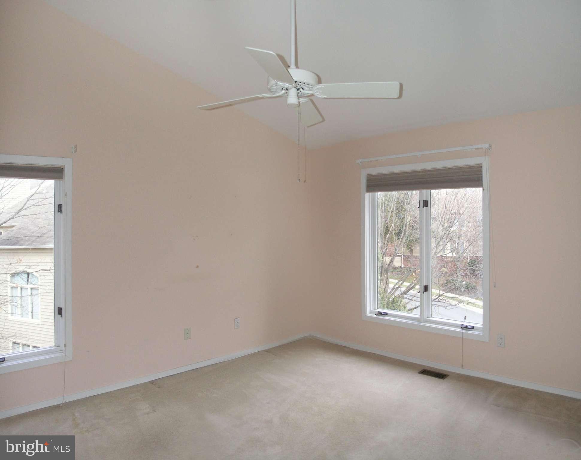11555 Hemingway Drive Reston, VA 20194 - Photo 19 of 26 an empty room with windows and closet