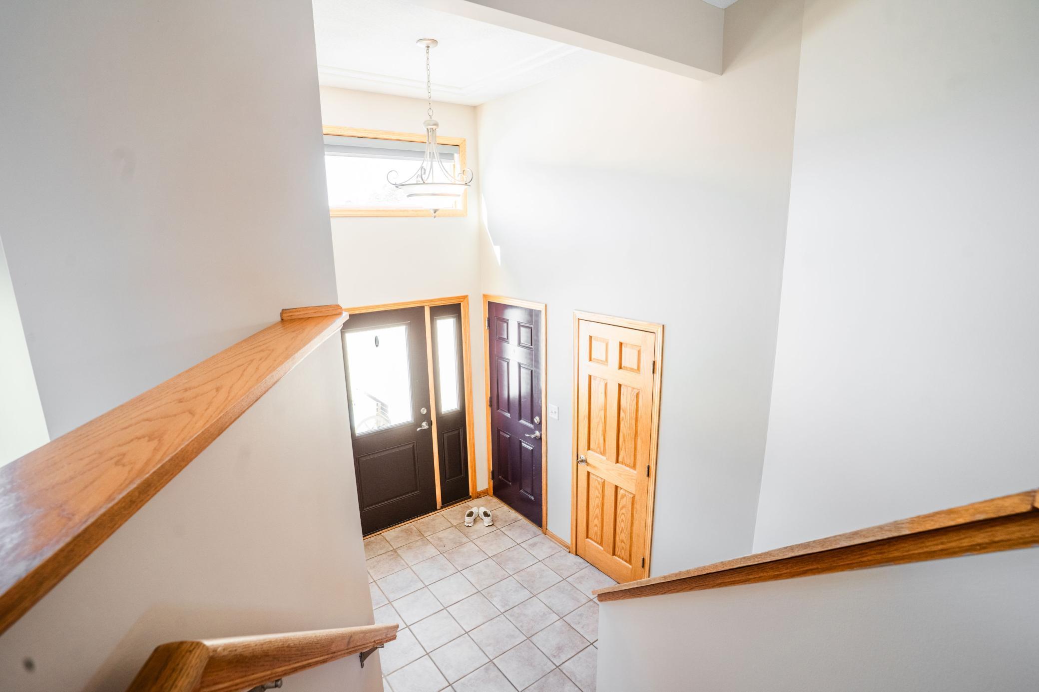 615 5th Street Northeast Plainview, MN 55964 - Photo 13 of 33