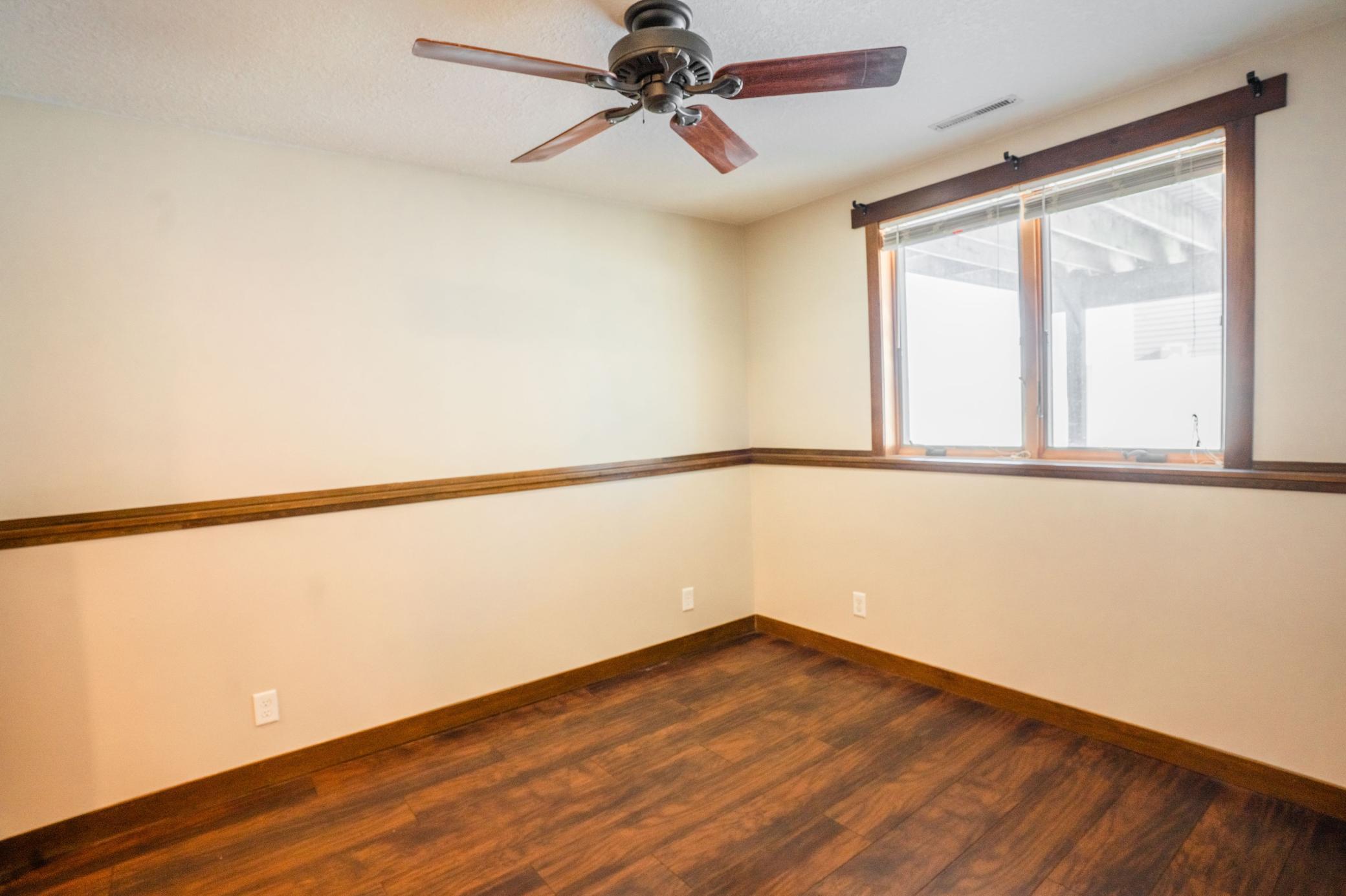 615 5th Street Northeast Plainview, MN 55964 - Photo 17 of 33