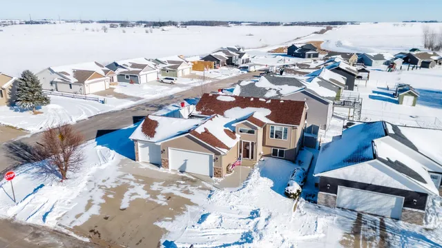 $339,000 | 615 5th Street Northeast, Plainview, MN 55964