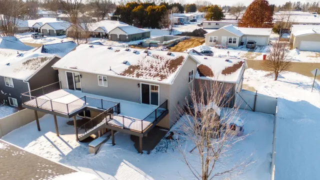 $339,000 | 615 5th Street Northeast, Plainview, MN 55964