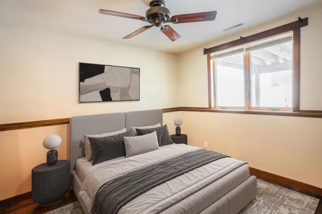 $339,000 | 615 5th Street Northeast, Plainview, MN 55964