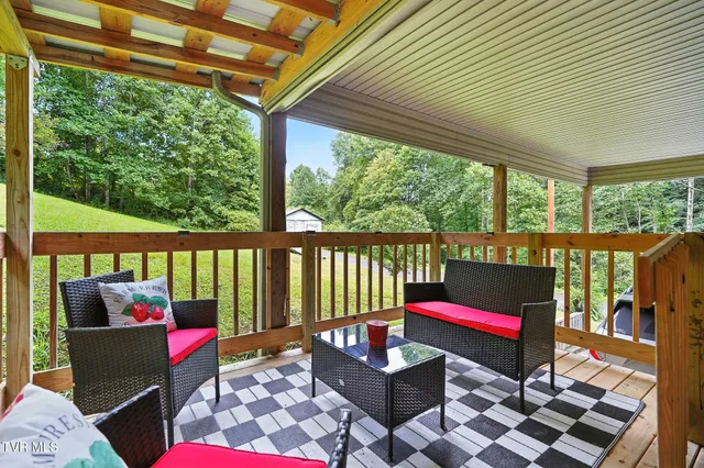 $160,000 | 9639 Cumberland Road, Pound, VA 24279