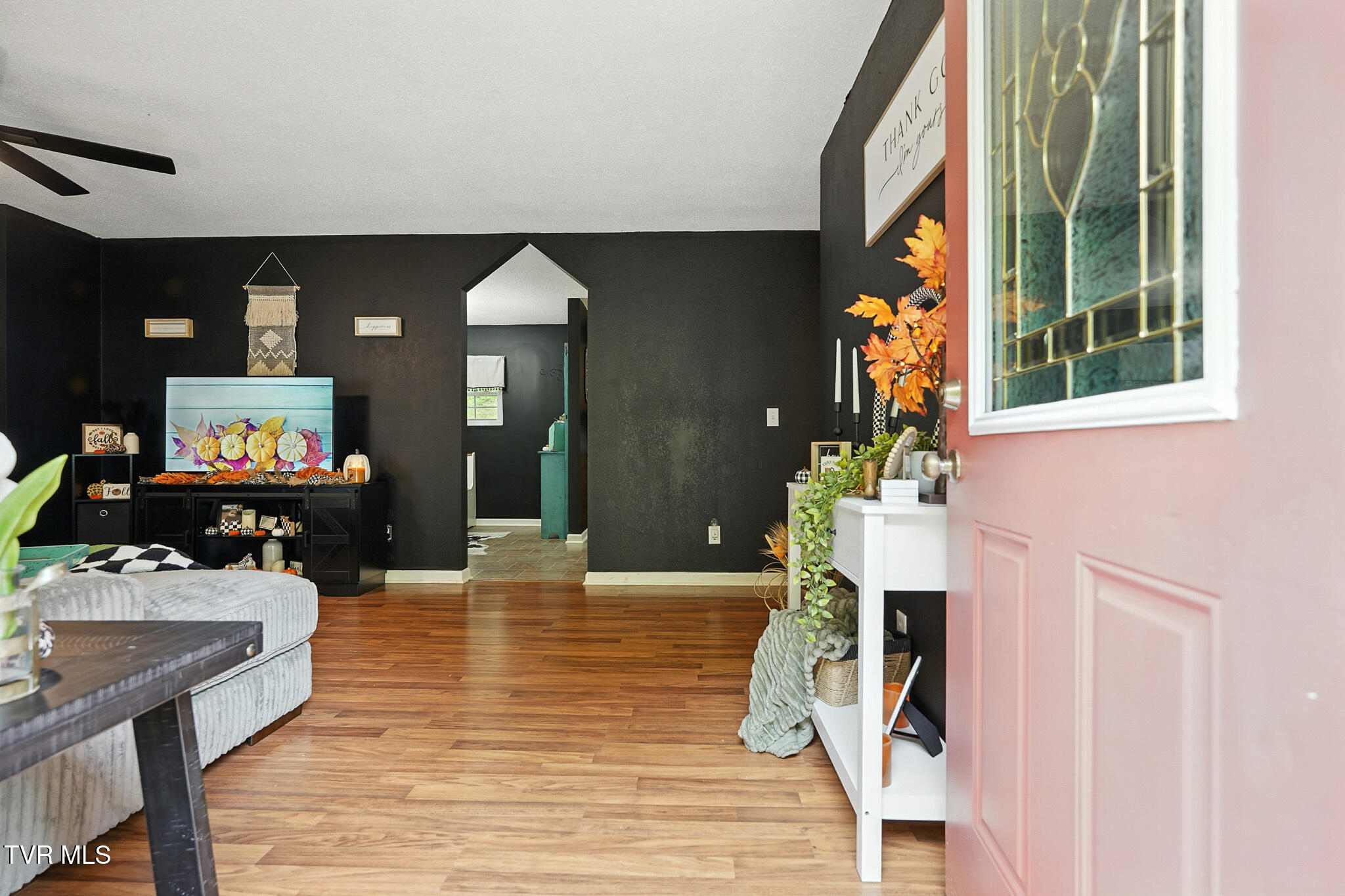 9639 Cumberland Road Pound, VA 24279 - Photo 5 of 37 IMG_6314