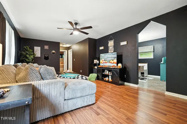 $160,000 | 9639 Cumberland Road, Pound, VA 24279