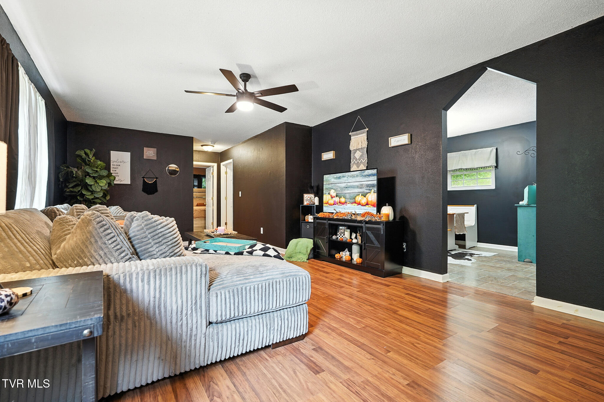 9639 Cumberland Road Pound, VA 24279 - Photo 7 of 37 IMG_6315