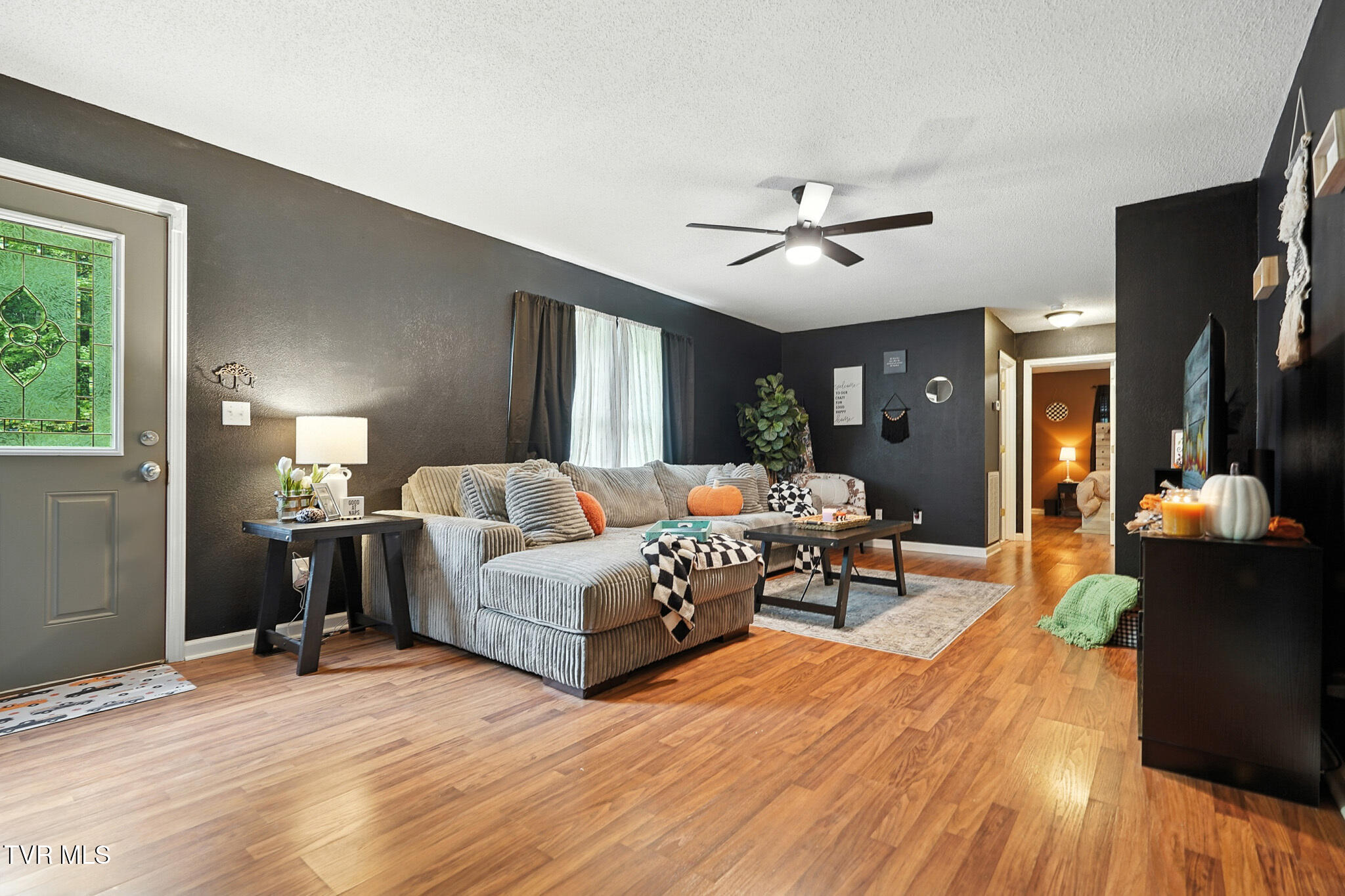 9639 Cumberland Road Pound, VA 24279 - Photo 8 of 37 IMG_6316