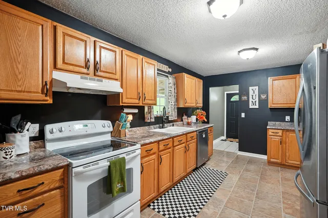 $160,000 | 9639 Cumberland Road, Pound, VA 24279