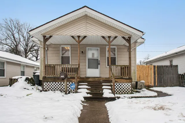 $125,000 | 1710 East Calvert Street, South Bend, IN 46613