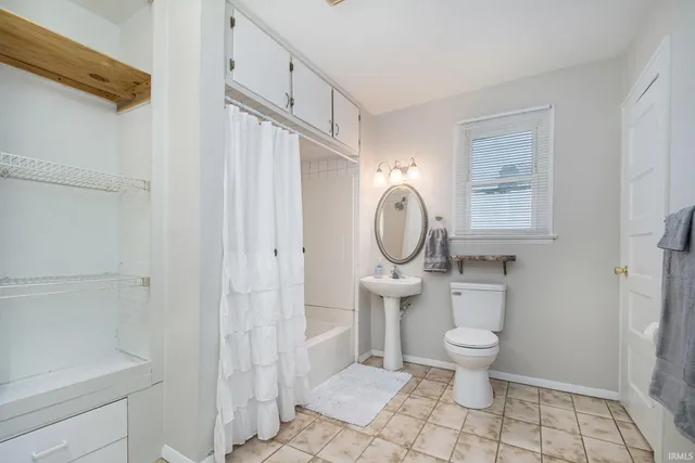 $125,000 | 1710 East Calvert Street, South Bend, IN 46613