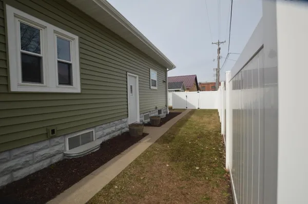 $275,000 | 109 West Roberts Street, Holmen, WI 54636