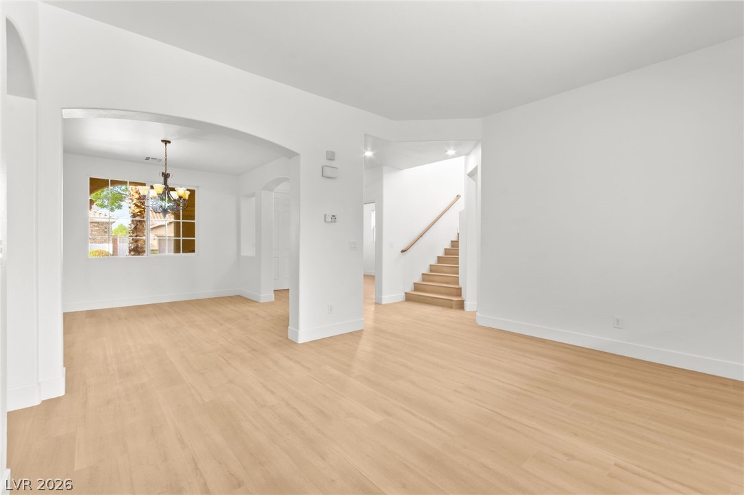 10001 Sharp Ridge Avenue Las Vegas, NV 89149 - Photo 15 of 92