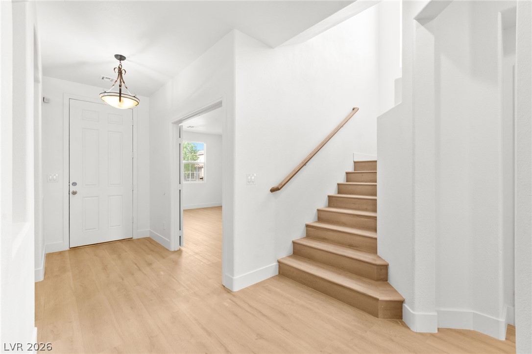 10001 Sharp Ridge Avenue Las Vegas, NV 89149 - Photo 33 of 92