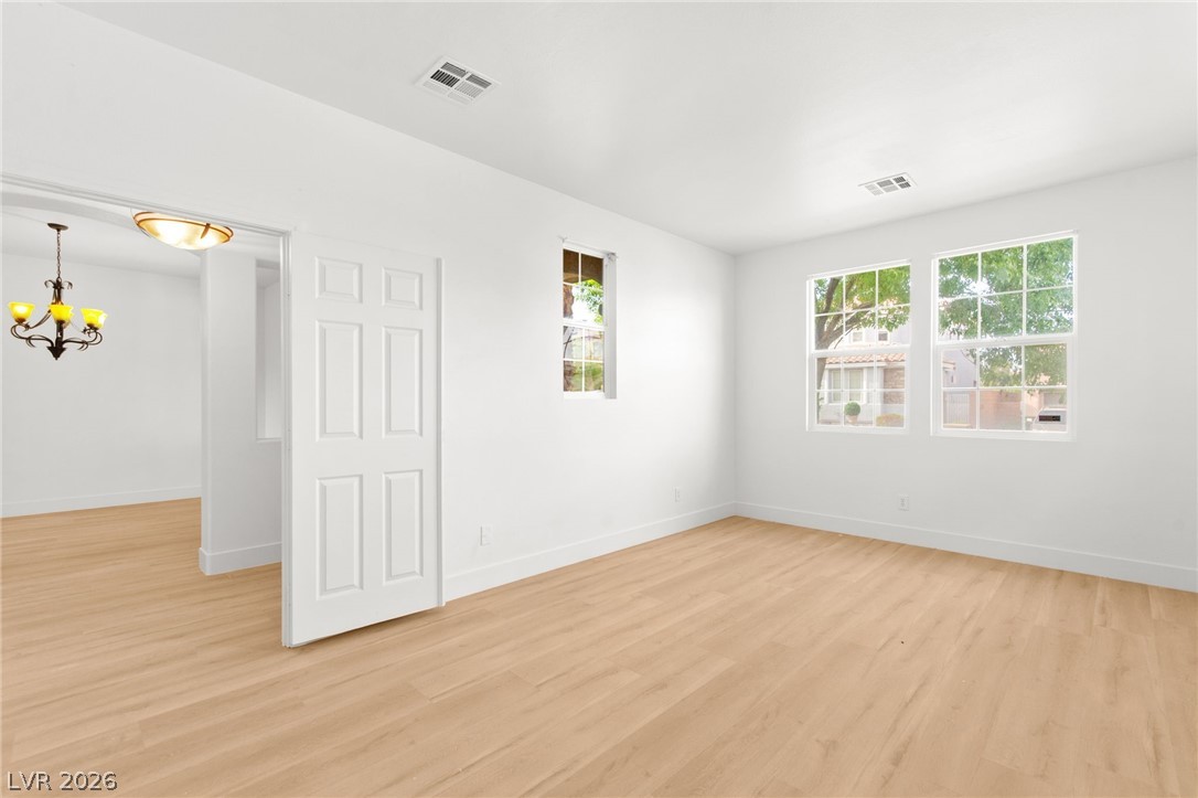 10001 Sharp Ridge Avenue Las Vegas, NV 89149 - Photo 35 of 92