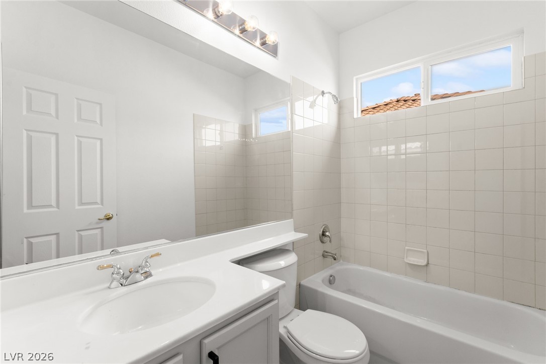 10001 Sharp Ridge Avenue Las Vegas, NV 89149 - Photo 75 of 92