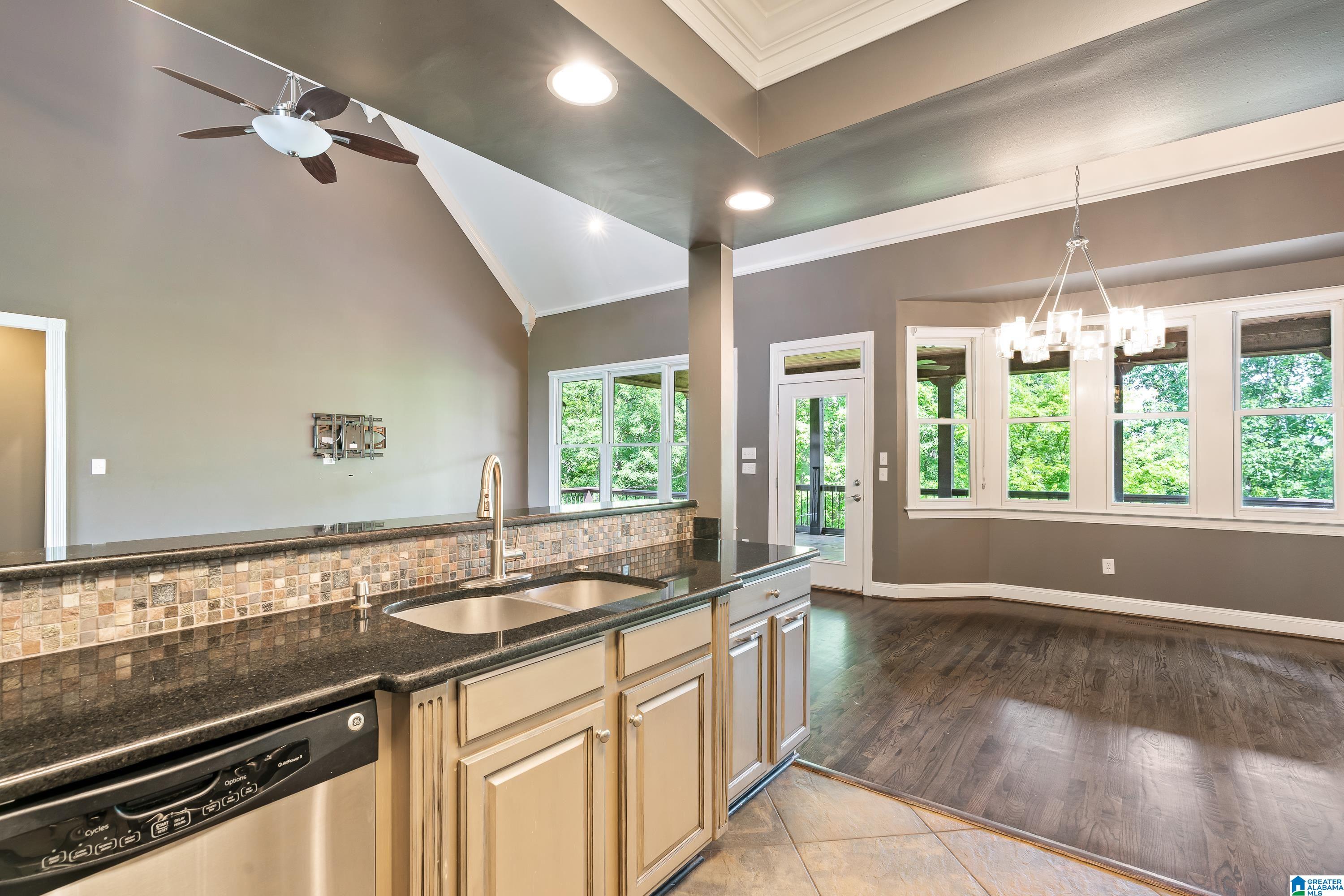 107 Oxford Way Pelham, AL 35124 - Photo 18 of 68