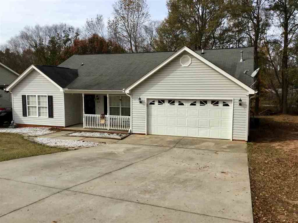 602 Hunters Lane Anderson, SC 29625 - Photo 2 of 23 Gallery Image 2