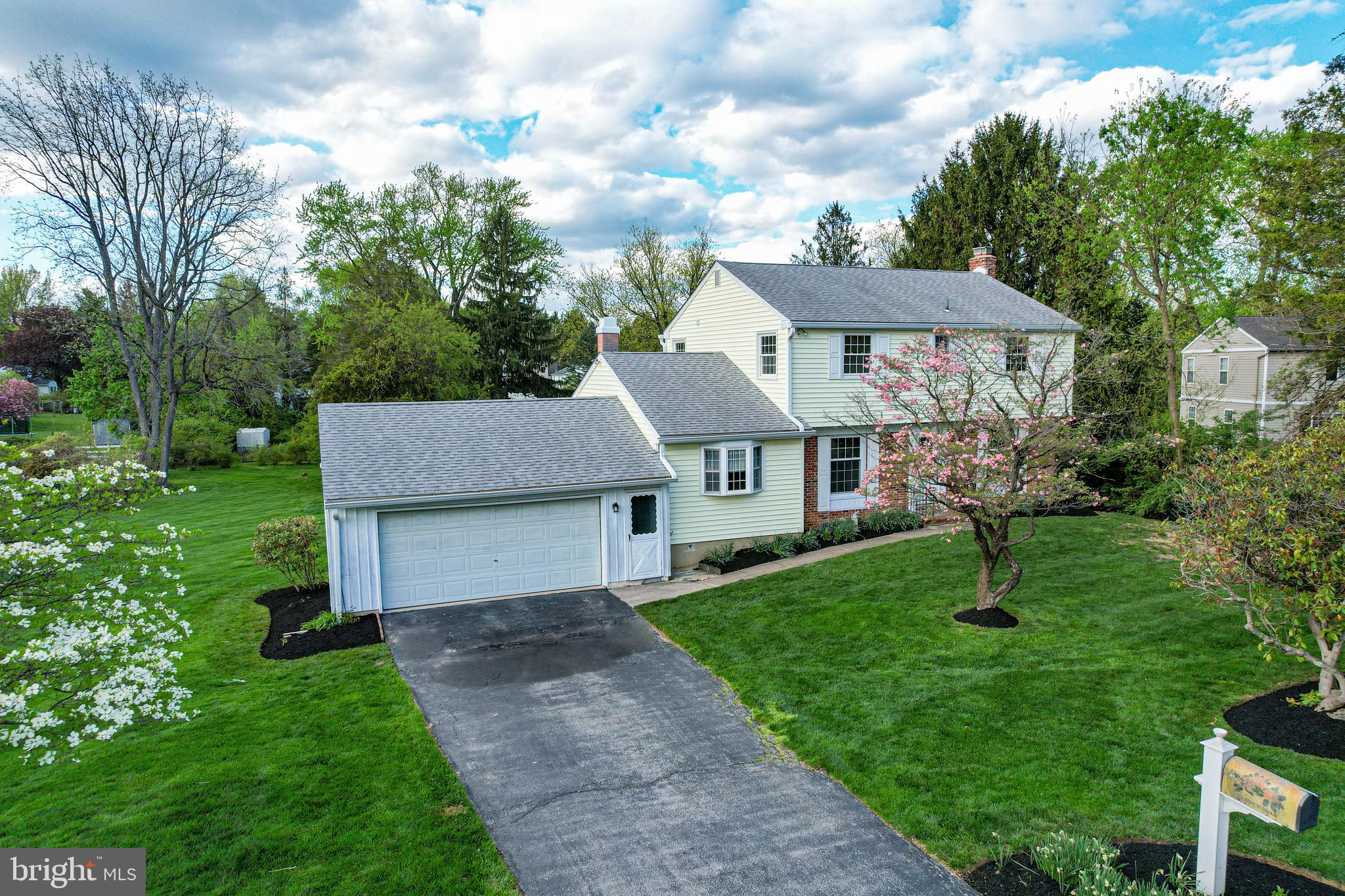 22 Birch Road Malvern, PA 19355 - Photo 2 of 22