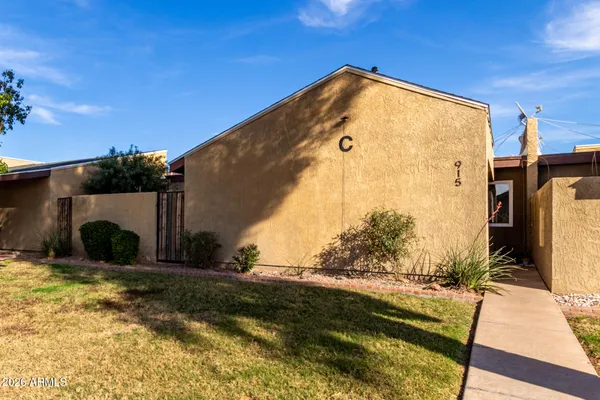 $279,000 | 915 South Hacienda Drive, Tempe, AZ 85288